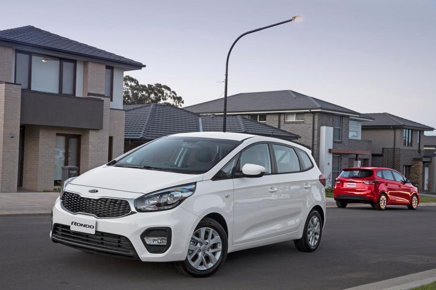  Kia Rondo 2016 года  (AU) (фото 6 из 9)